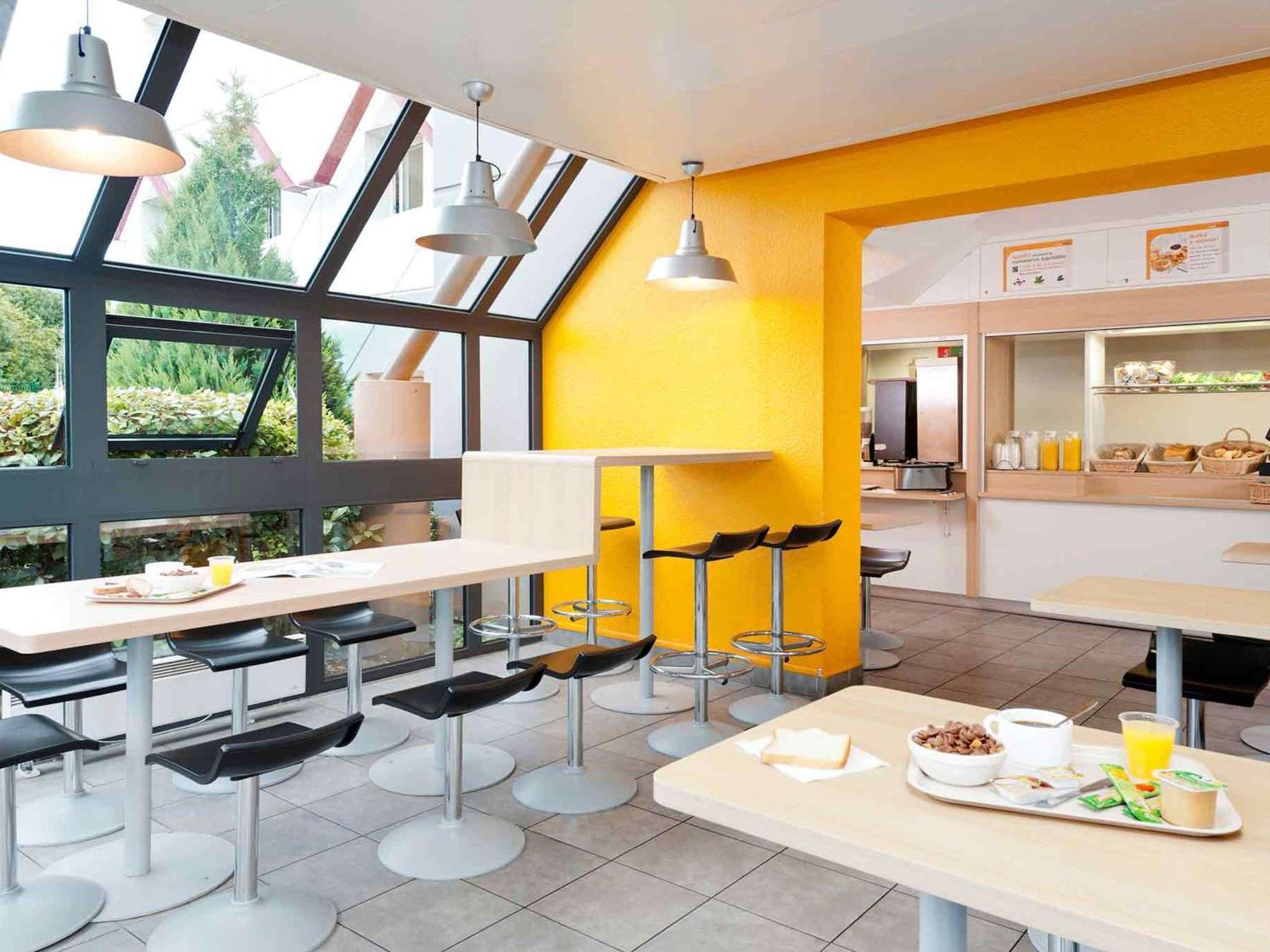 Hotelf1 Dijon Nord Exteriör bild